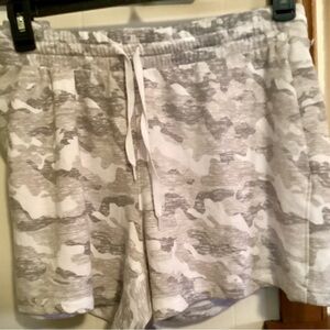 RBX LADIES SHORTS. SIZE (XL).